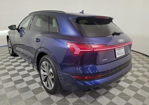 2021 Audi e-tron Premium Plus