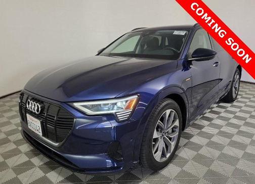 2021 Audi e-tron Premium Plus