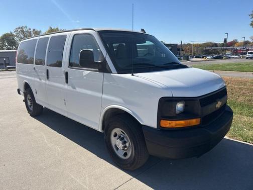 2016 Chevrolet Express 2500 LS