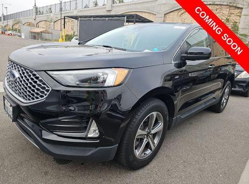 Agate Black Metallic 2023 Ford Edge SEL