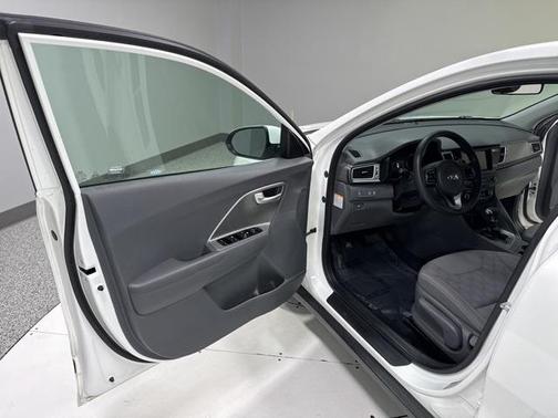 2018 Kia Niro FE
