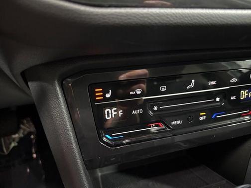 Platinum Gray Metallic 2023 Volkswagen Tiguan 2.0T SE 4MOTION