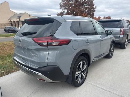 2021 Nissan Rogue Platinum