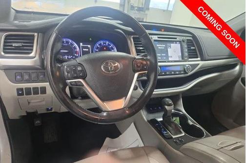 Celestial Silver Metallic 2018 Toyota Highlander XLE