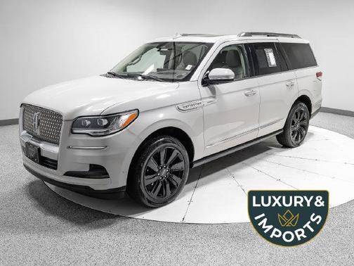 Ceramic Pearl Metallic Tri-Coat 2022 Lincoln Navigator Reserve