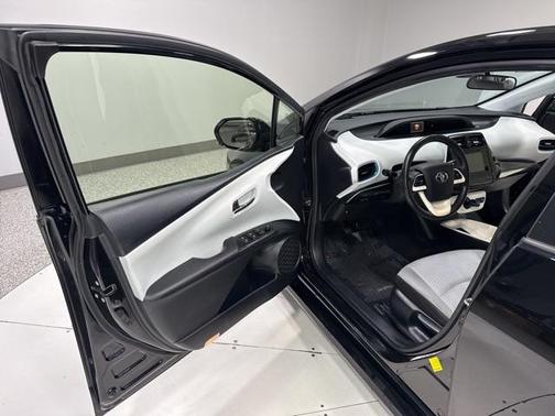 2017 Toyota Prius Three
