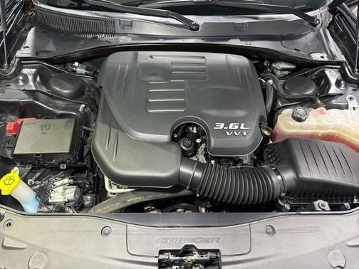 Pitch Black Clearcoat 2020 Dodge Charger SXT