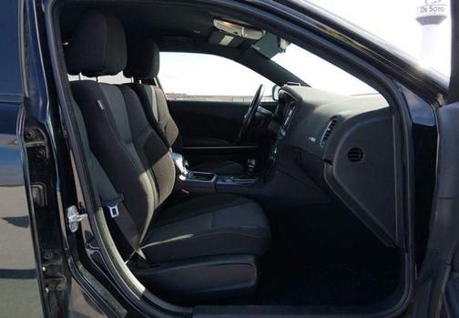 Pitch Black Clearcoat 2020 Dodge Charger SXT