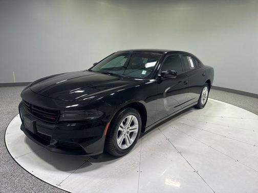 Pitch Black Clearcoat 2020 Dodge Charger SXT