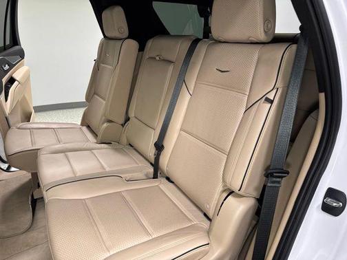 Crystal White Tricoat 2023 Cadillac Escalade Premium Luxury