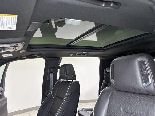 2023 Cadillac Escalade ESV Premium Luxury