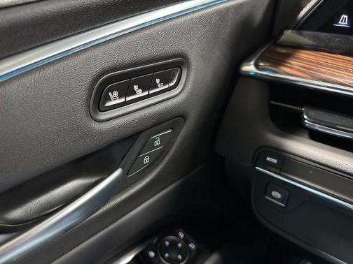 2023 Cadillac Escalade ESV Premium Luxury