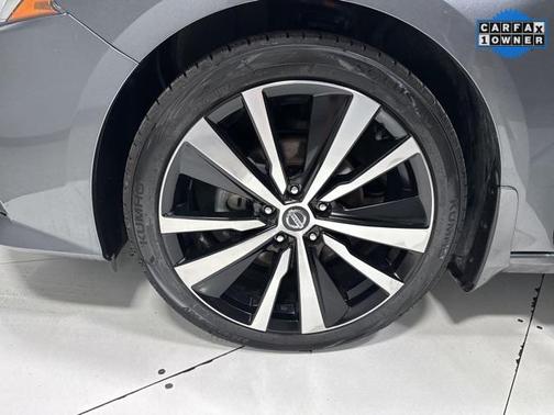 2022 Nissan Altima SR FWD