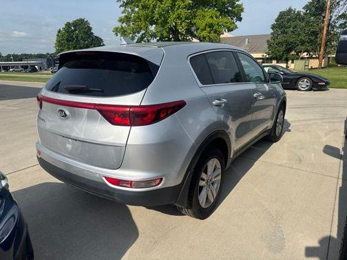 Sparkling Silver 2018 Kia Sportage LX