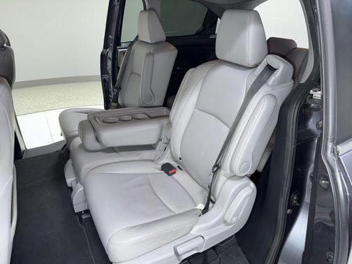 Gray 2019 Honda Odyssey EX-L
