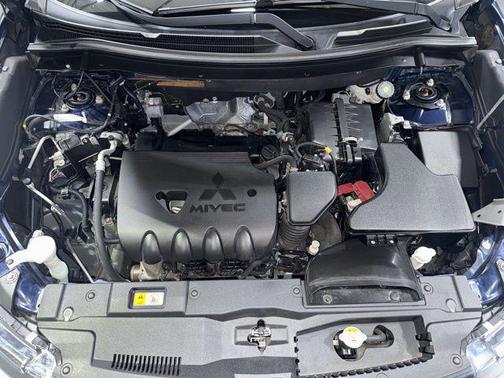 2020 Mitsubishi Outlander ES