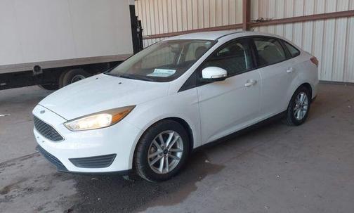 Oxford White 2017 Ford Focus SE