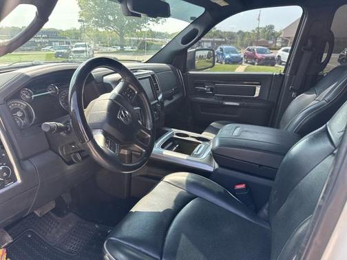 2017 RAM 1500 Limited Crew Cab 4x4 5'7' Box