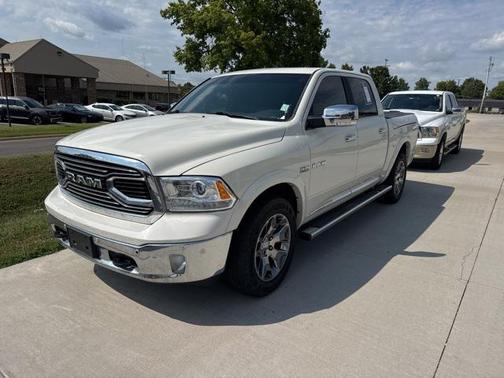 2017 RAM 1500 Limited Crew Cab 4x4 5'7' Box