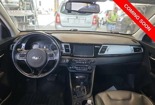 Snow White Pearl 2019 Kia Niro Touring