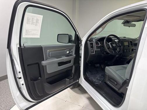 Bright White Clearcoat 2017 RAM 1500 Tradesman