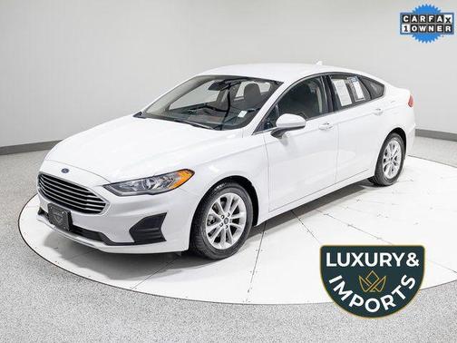 2020 Ford Fusion SE