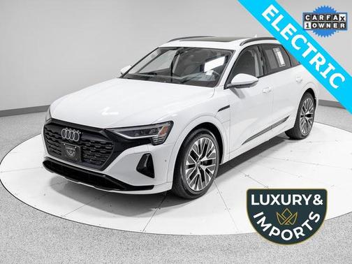 2024 Audi Q8 e-tron Prestige