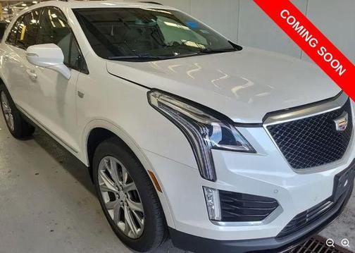 Crystal White Tricoat 2021 Cadillac XT5 Sport
