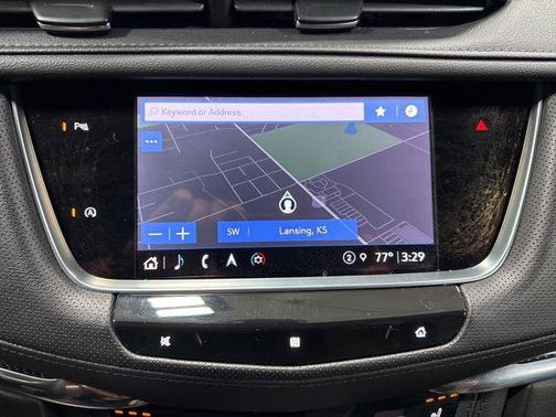 Crystal White Tricoat 2021 Cadillac XT5 Sport