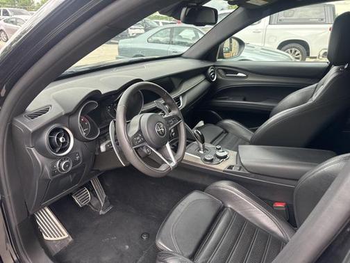 2018 Alfa Romeo Stelvio Ti Sport