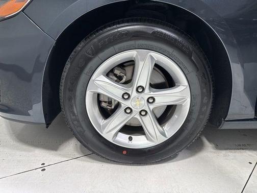 Shadow Gray Metallic 2020 Chevrolet Malibu 1LS