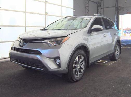 2017 Toyota RAV4 Hybrid XLE