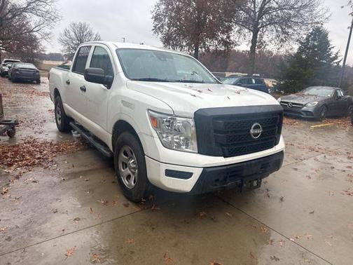 2023 Nissan Titan S