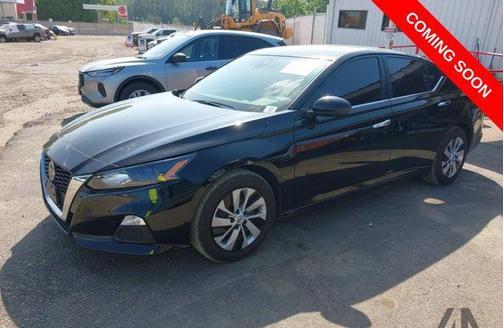 Super Black Clearcoat 2022 Nissan Altima S FWD