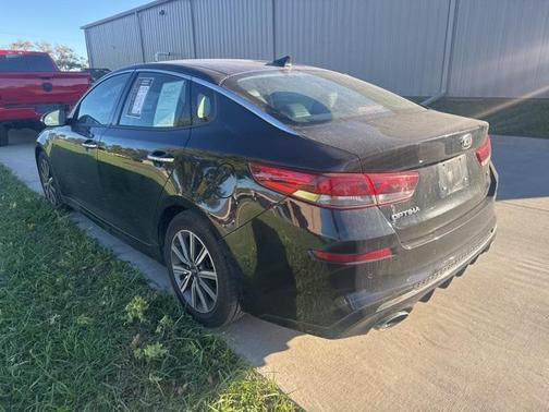 2019 Kia Optima EX