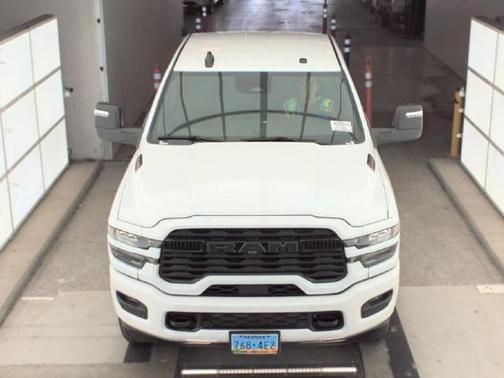 Bright White Clearcoat 2026 RAM 2500 Big Horn Crew Cab 4x4 6'4' Box