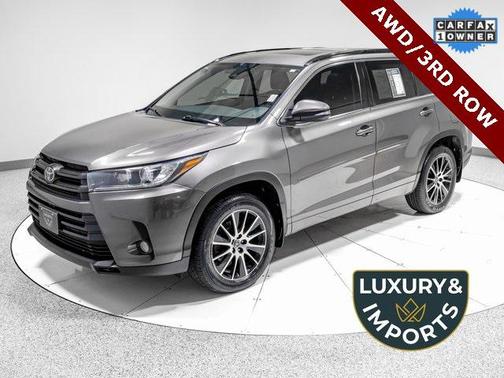 2017 Toyota Highlander SE