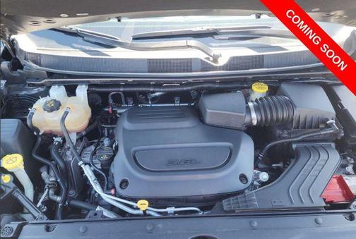 Granite Crystal Metallic Clearcoat 2022 Chrysler Voyager LX