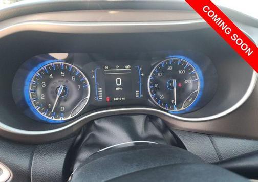 Granite Crystal Metallic Clearcoat 2022 Chrysler Voyager LX