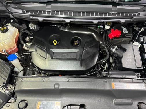 Shadow Black 2018 Ford Edge SE