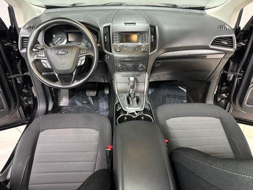 Shadow Black 2018 Ford Edge SE