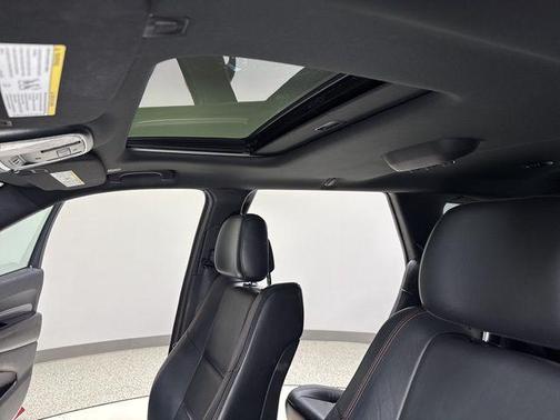 Redline 2 Coat Pearl 2018 Dodge Durango GT