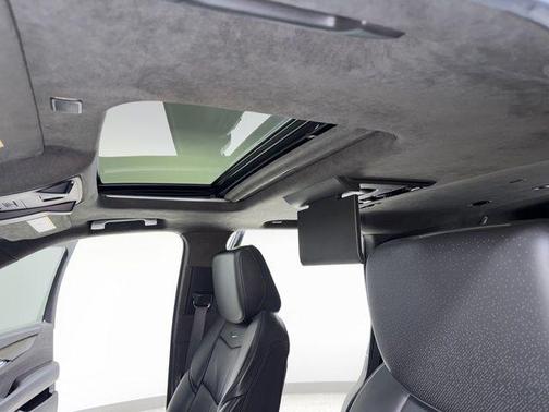 2019 Cadillac Escalade Platinum