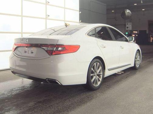 2017 Hyundai Azera Base