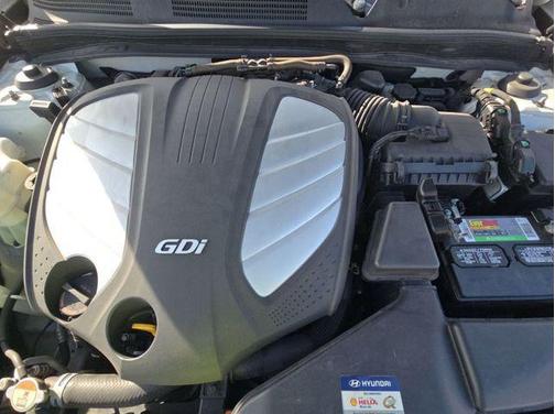 2017 Hyundai Azera Base