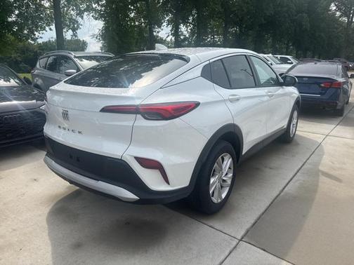 2024 Buick Envista Preferred FWD
