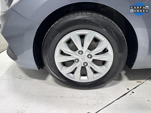 2020 Hyundai Accent SE