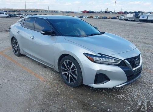 Brilliant Silver Metallic 2022 Nissan Maxima SV Xtronic CVT