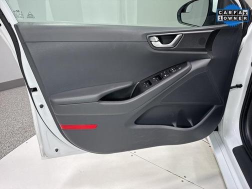 2019 Hyundai IONIQ Hybrid Blue
