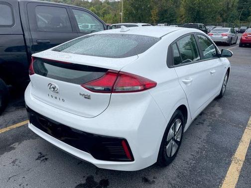 2019 Hyundai IONIQ Hybrid Blue